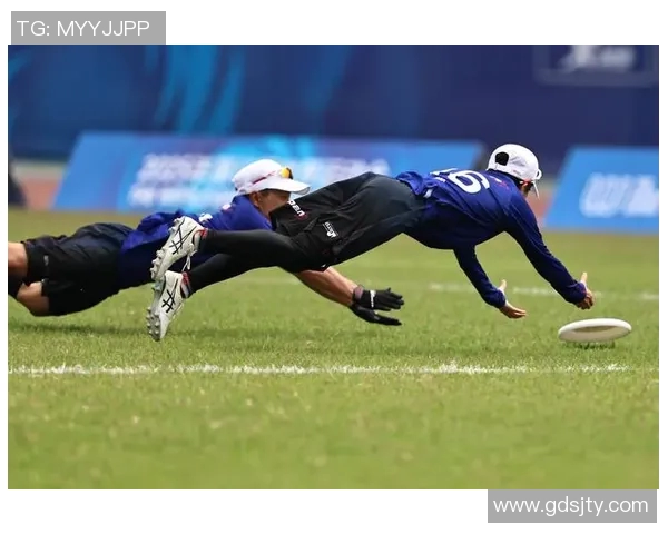 成都飞盘队在比赛中的攻防转换分析与策略反思